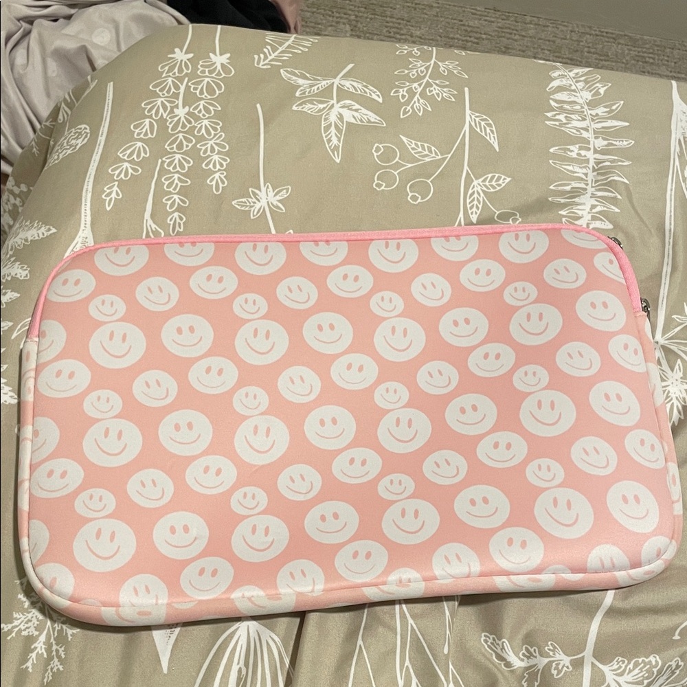 Pink Smiley Face Laptop Sleeve
